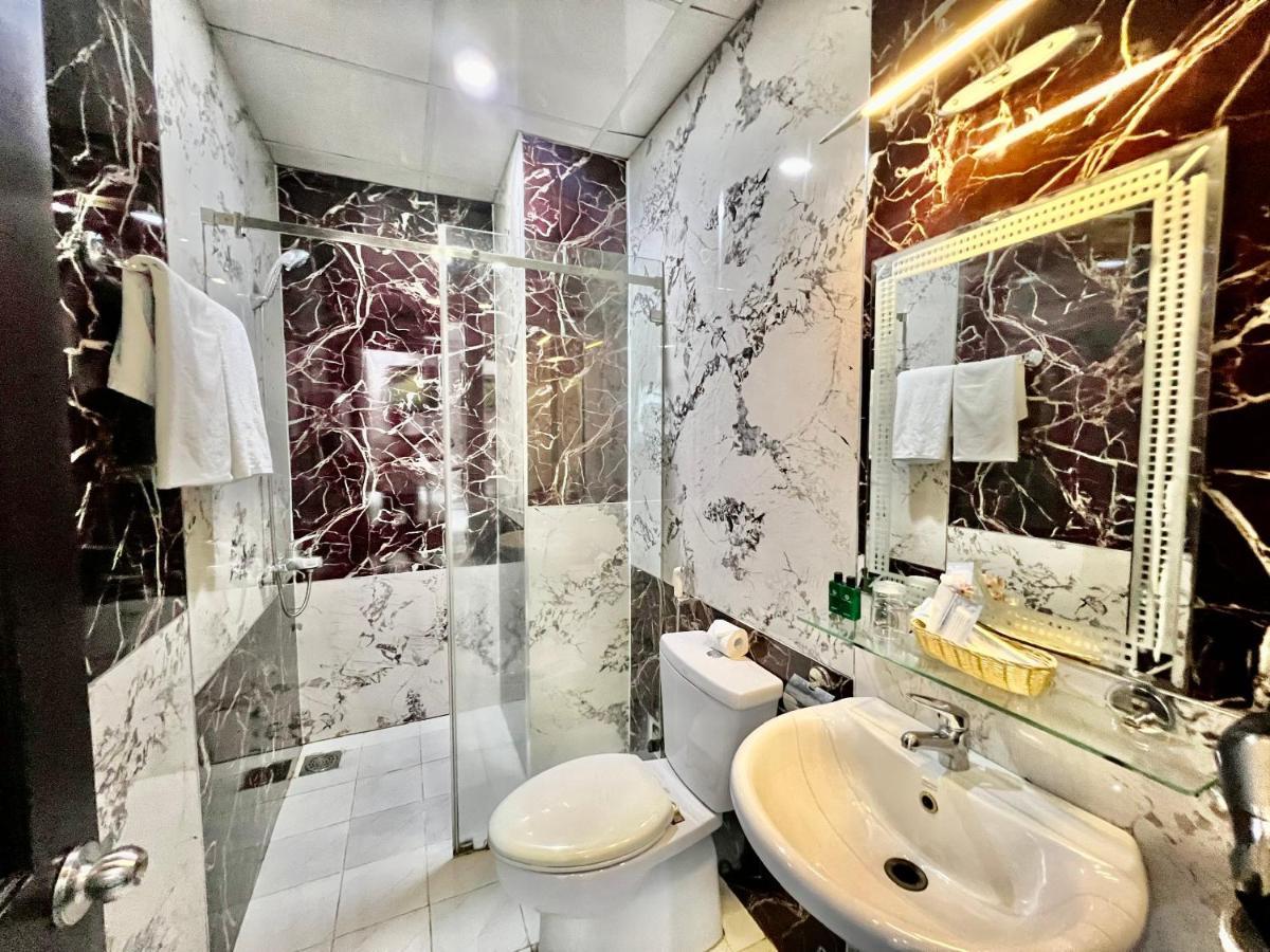 Dda Hotel District 1- Bui Vien-De Tham Walking Street Хошимин Екстериор снимка